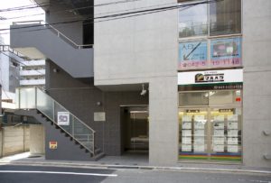 ビルの側面
